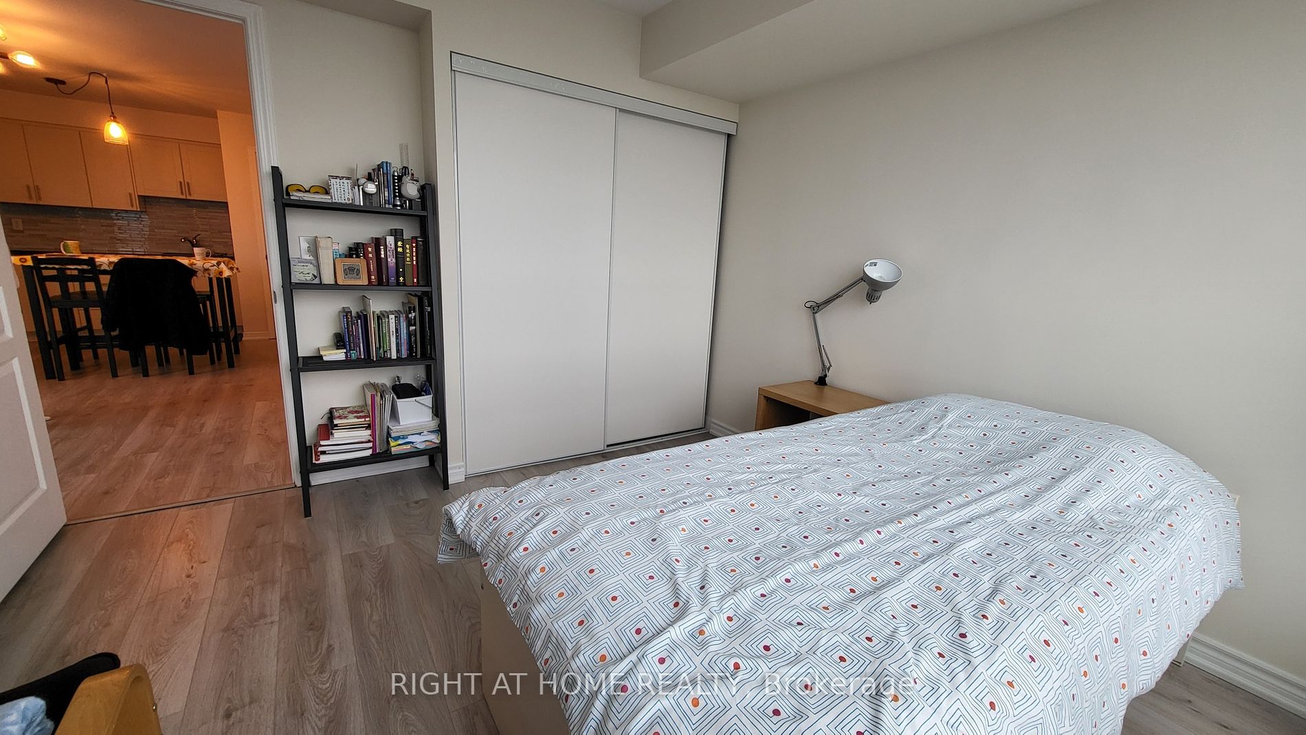 2545 Erin Centre Blvd, #1704