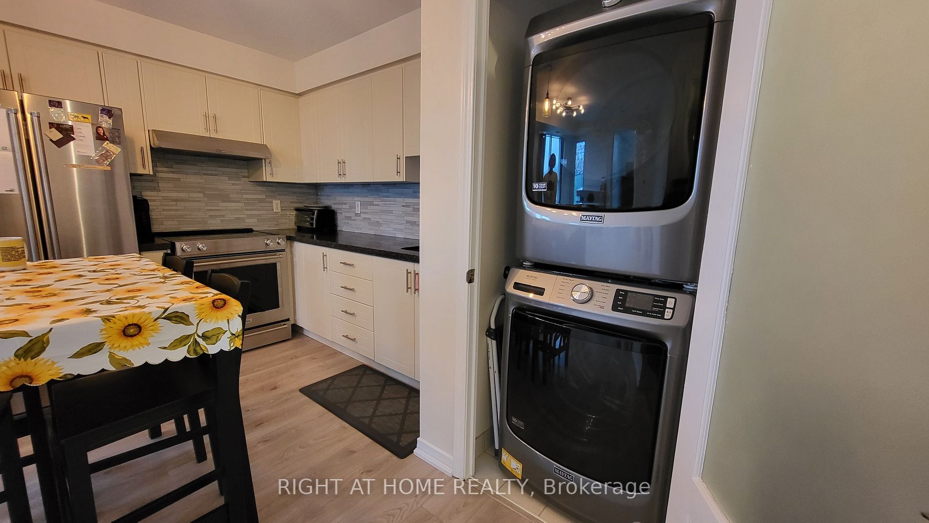2545 Erin Centre Blvd, #1704