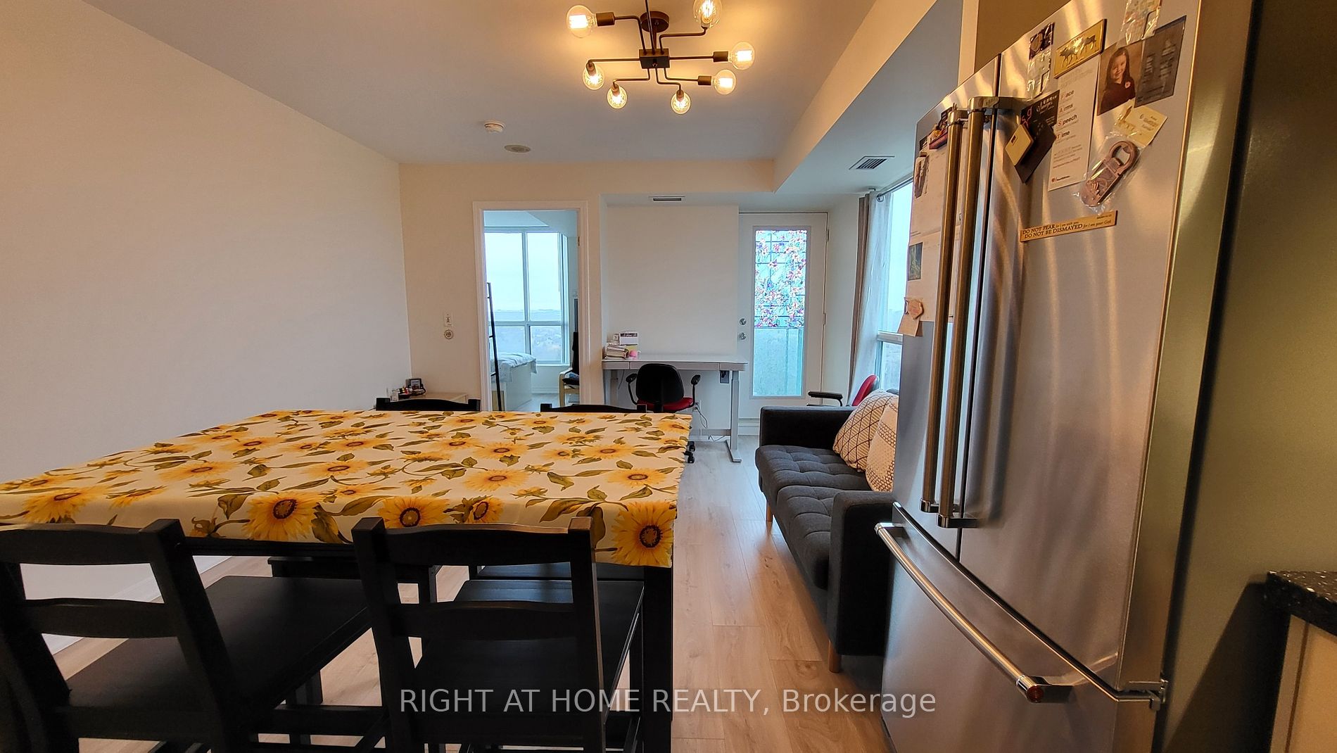 2545 Erin Centre Blvd, #1704