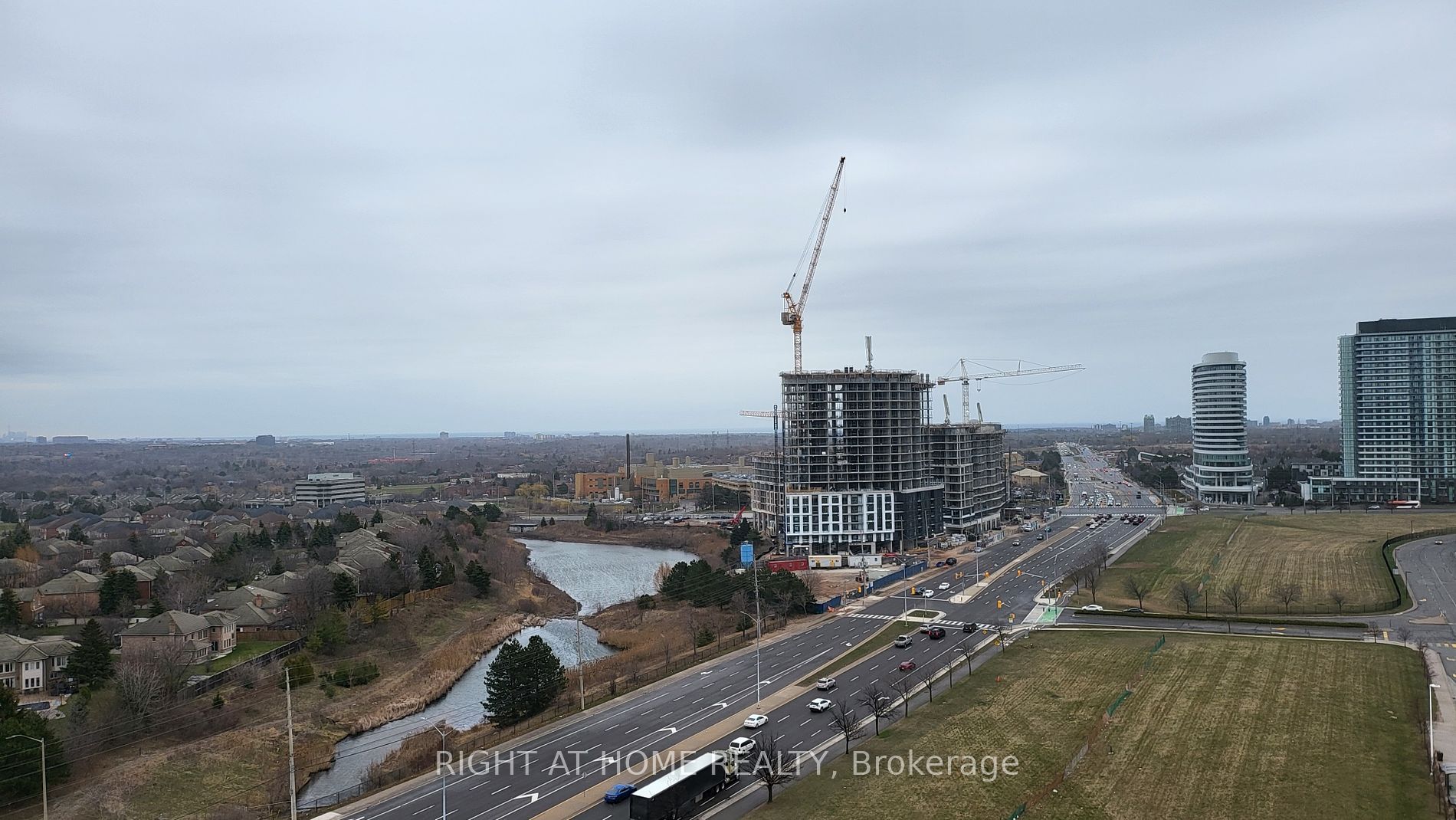 2545 Erin Centre Blvd, #1704