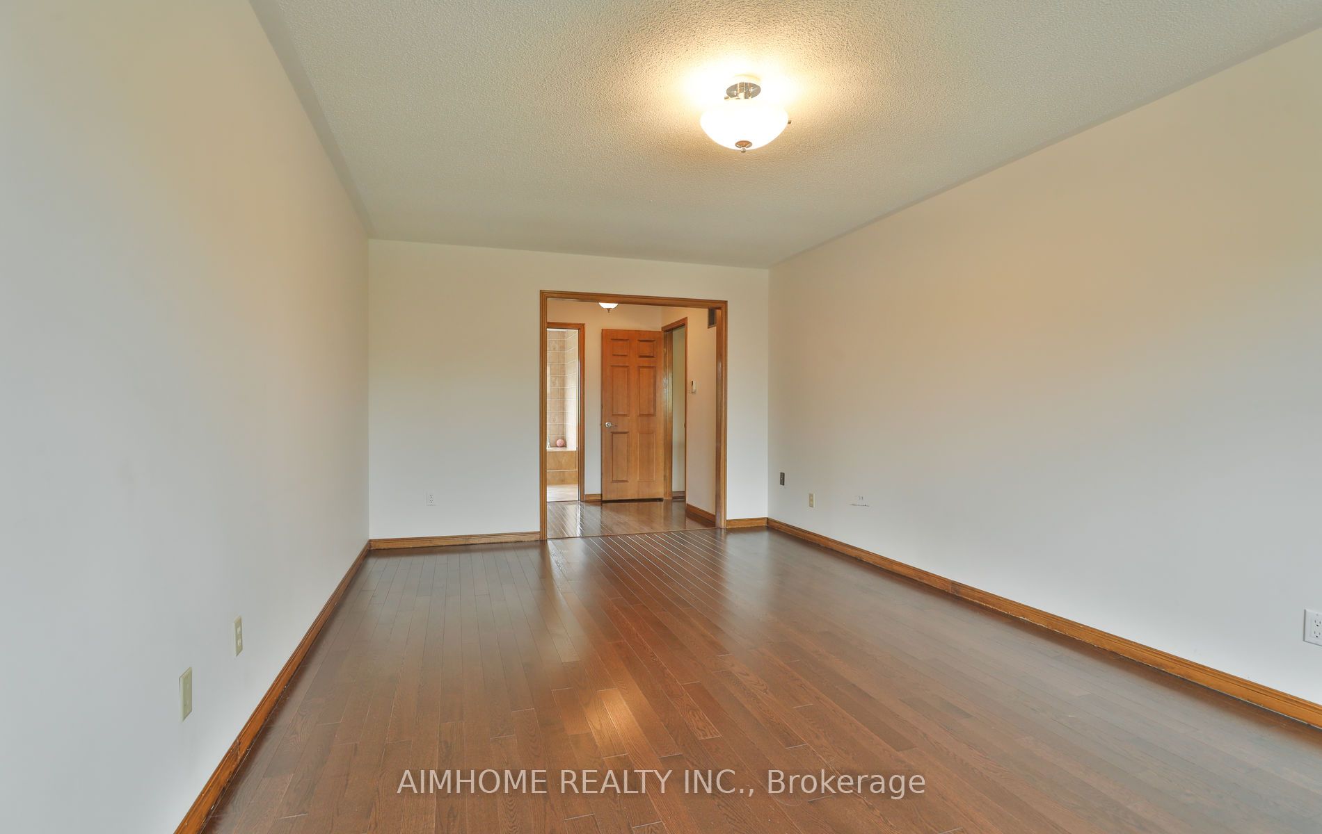 1339 Windrush Dr