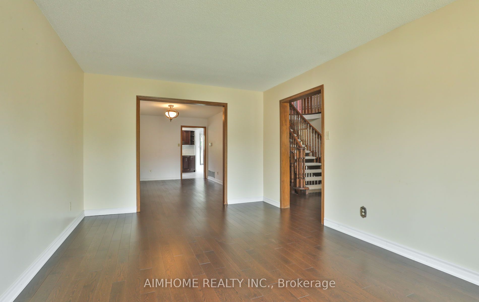 1339 Windrush Dr