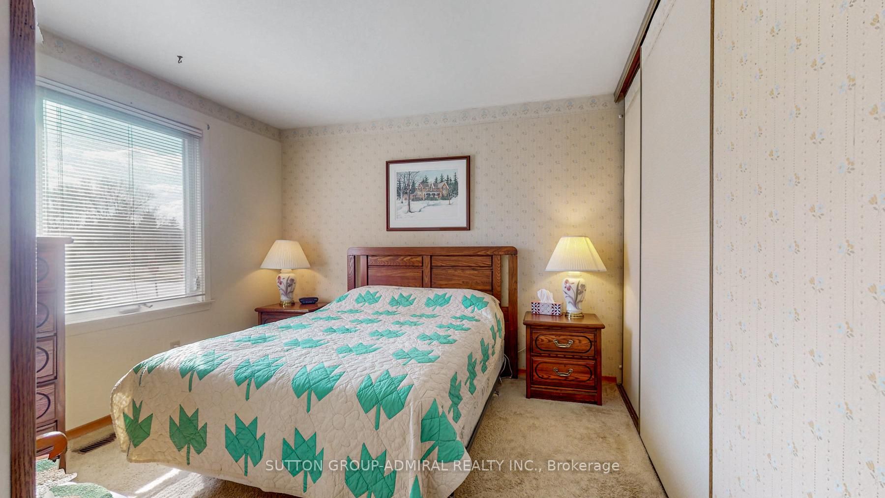 2 Geneva Cres