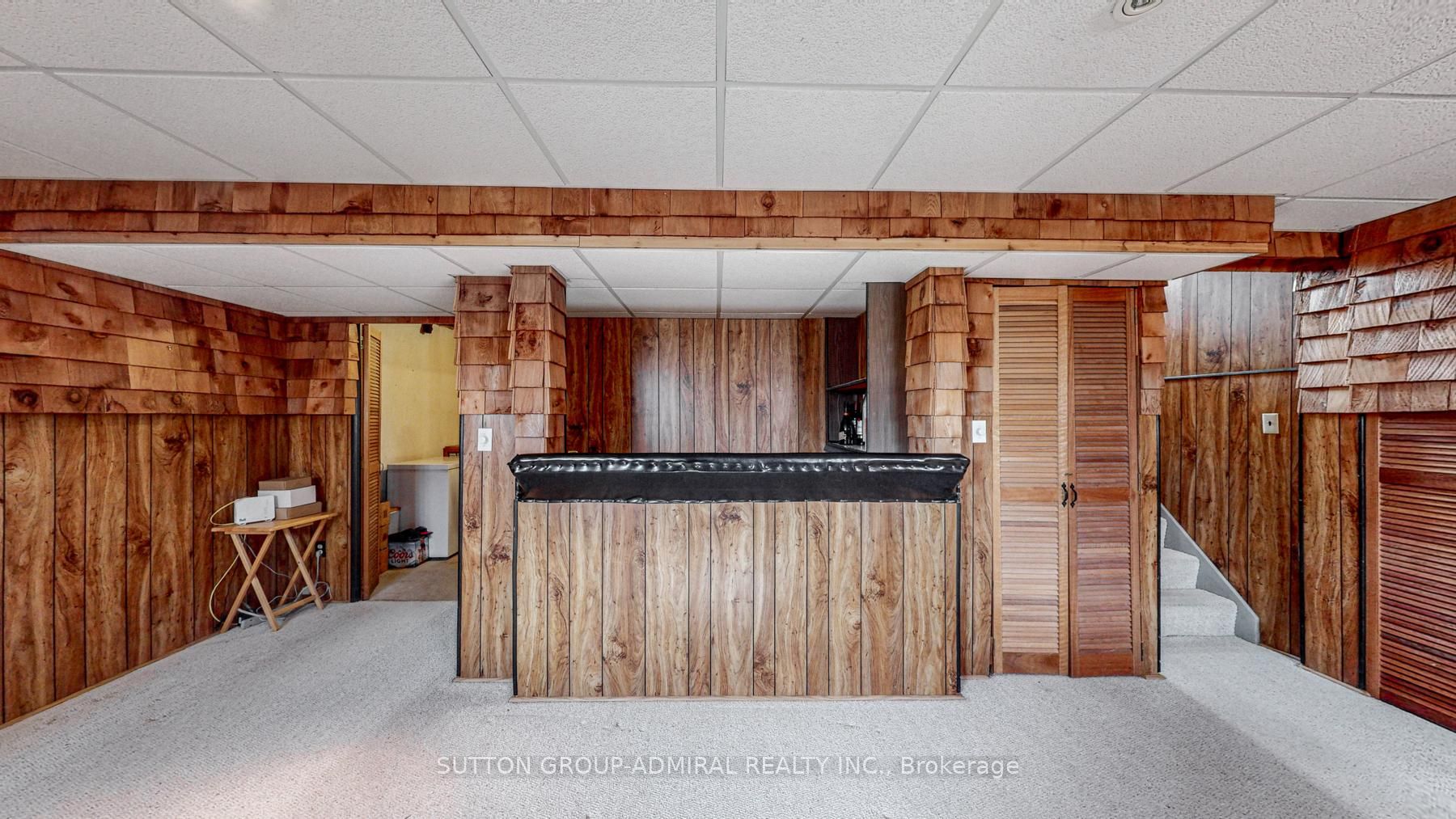 2 Geneva Cres