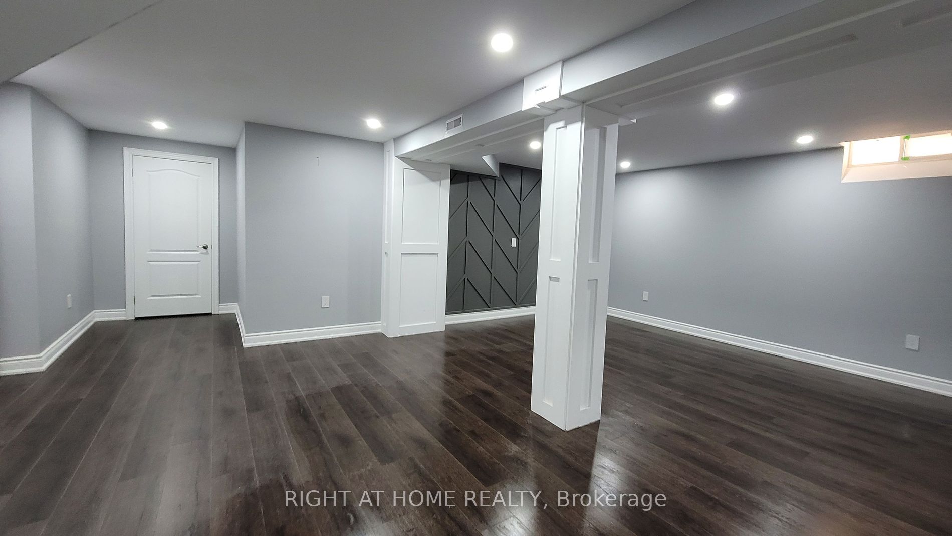 275 River Oaks Blvd W