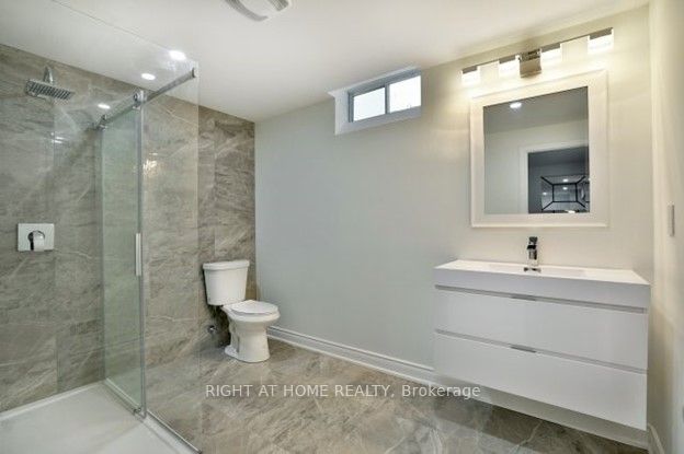 275 River Oaks Blvd W
