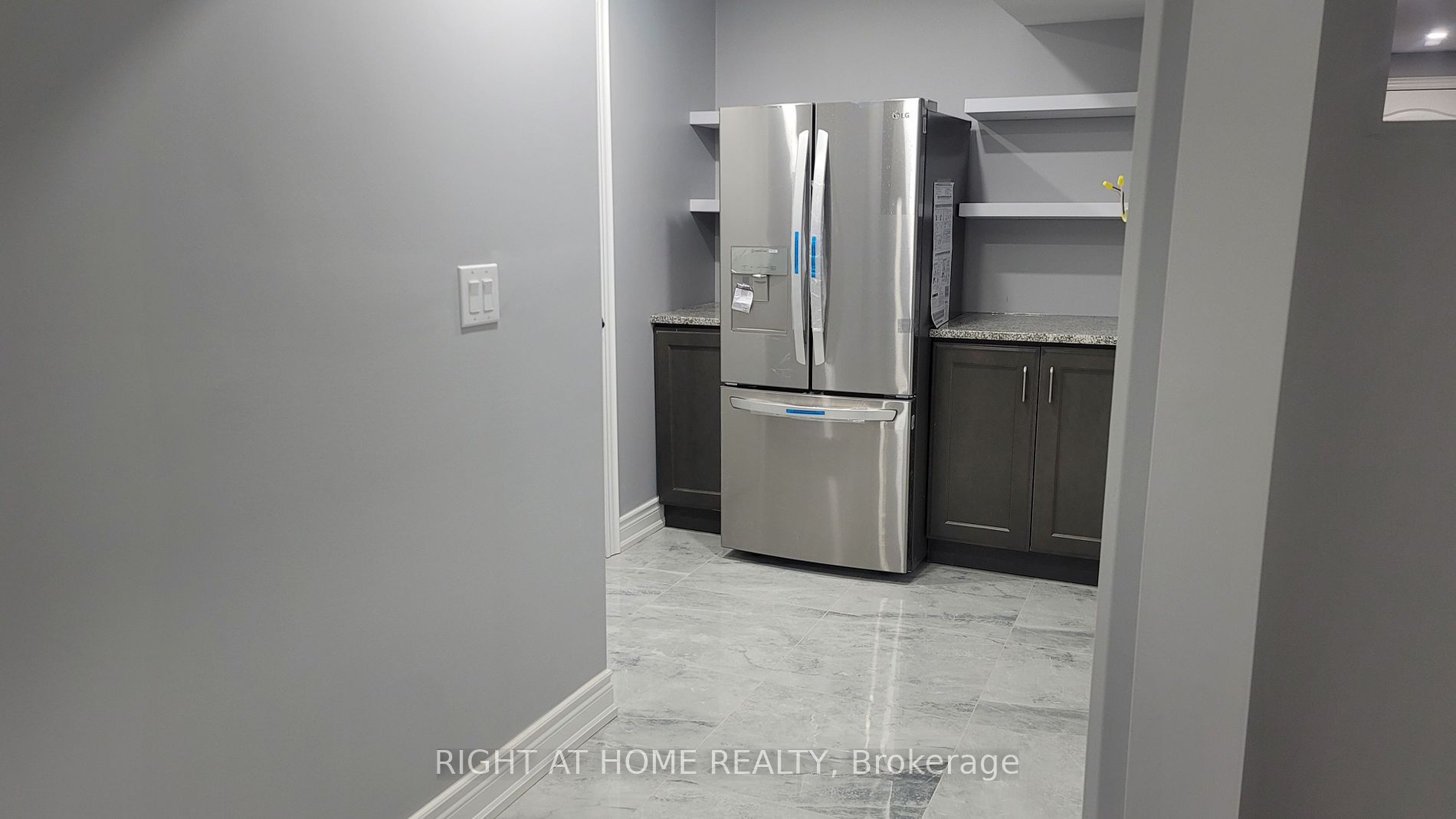 275 River Oaks Blvd W