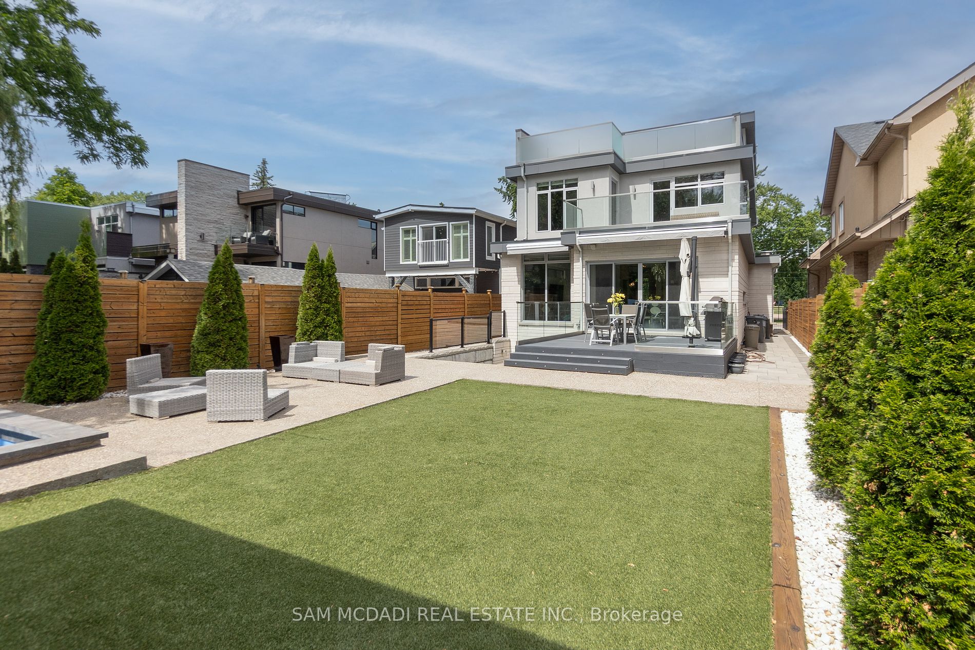 852 Goodwin Road
