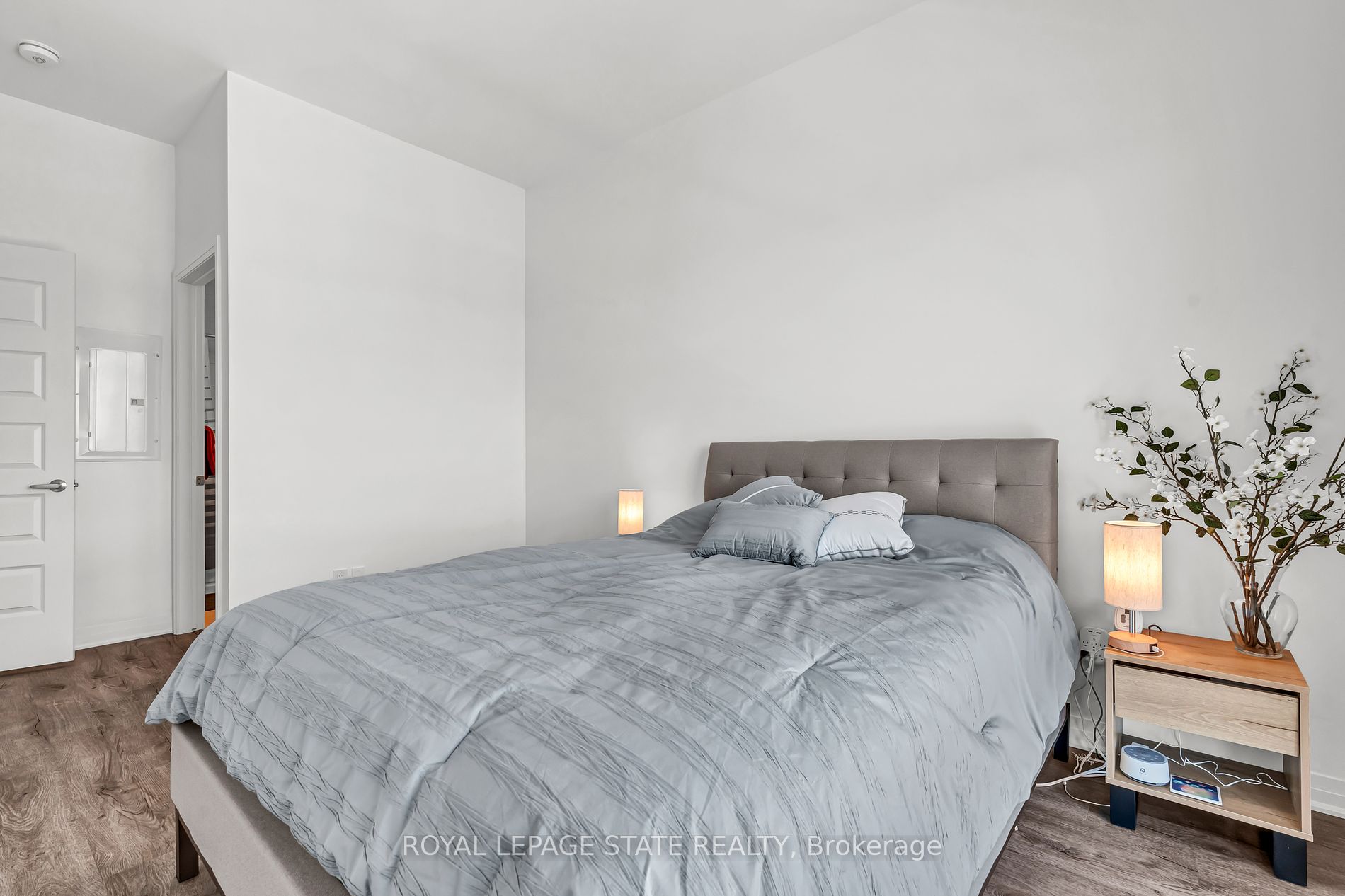 460 Gordon Krantz Ave, #601
