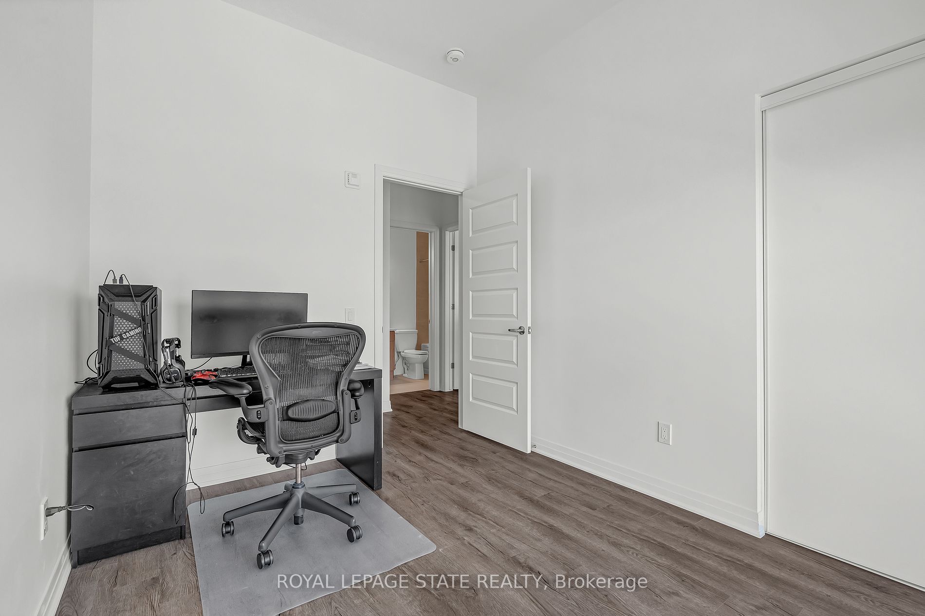 460 Gordon Krantz Ave, #601