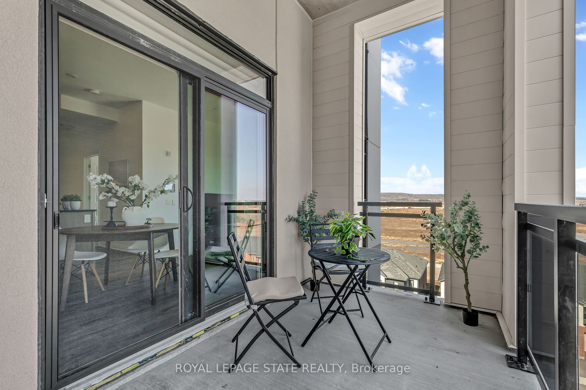 460 Gordon Krantz Ave, #601
