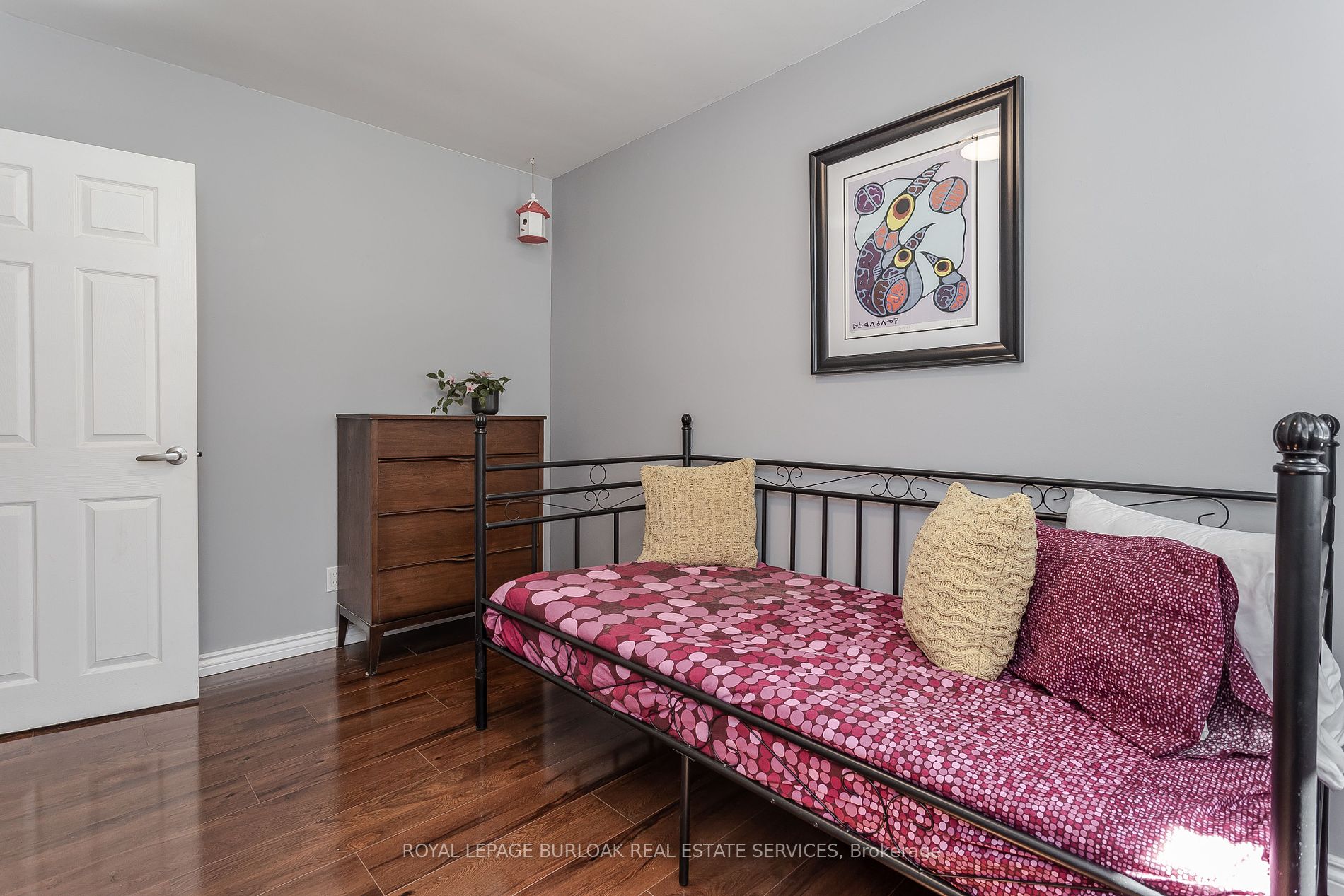 211 Hammersmith Crt
