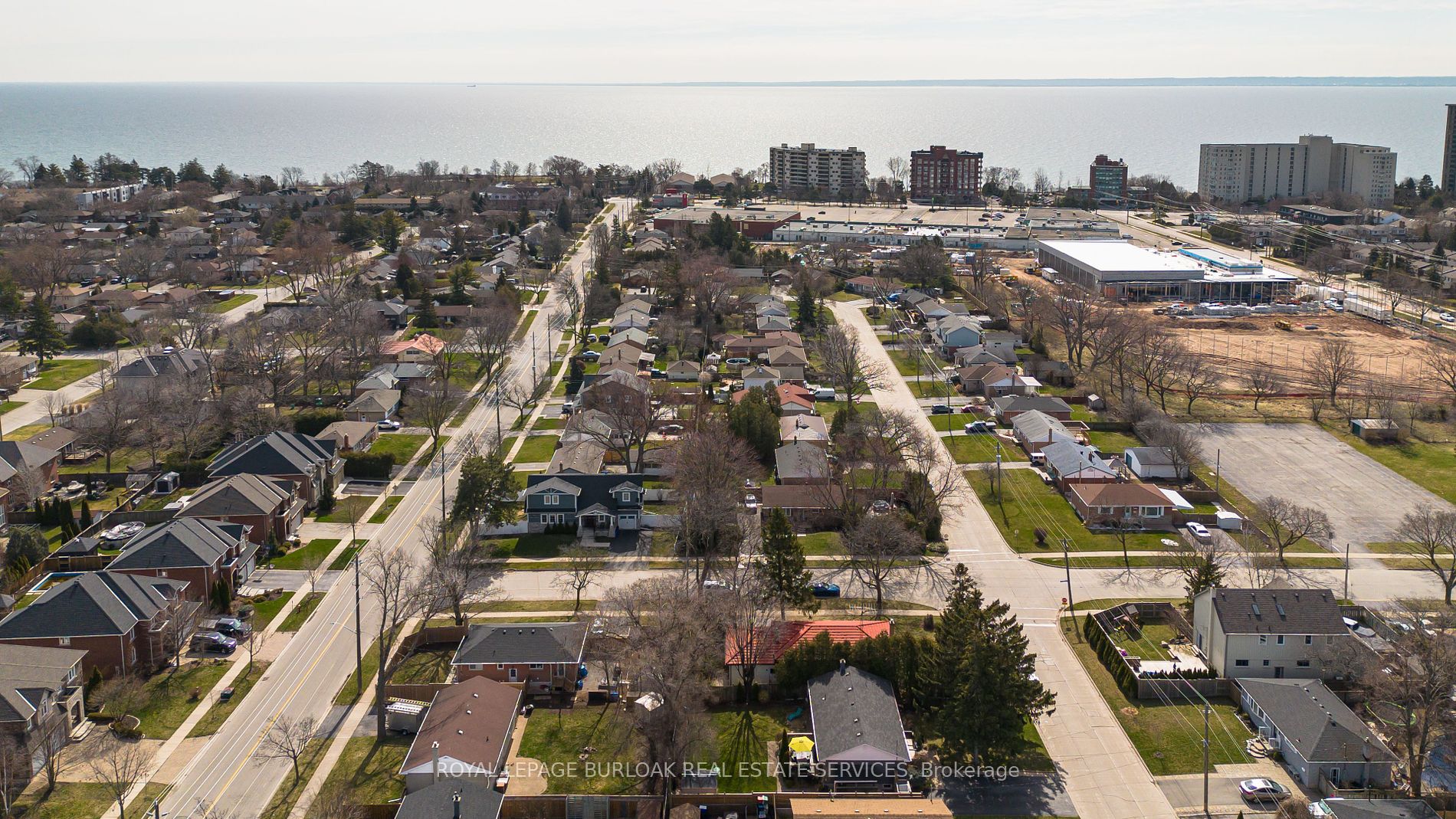 211 Hammersmith Crt