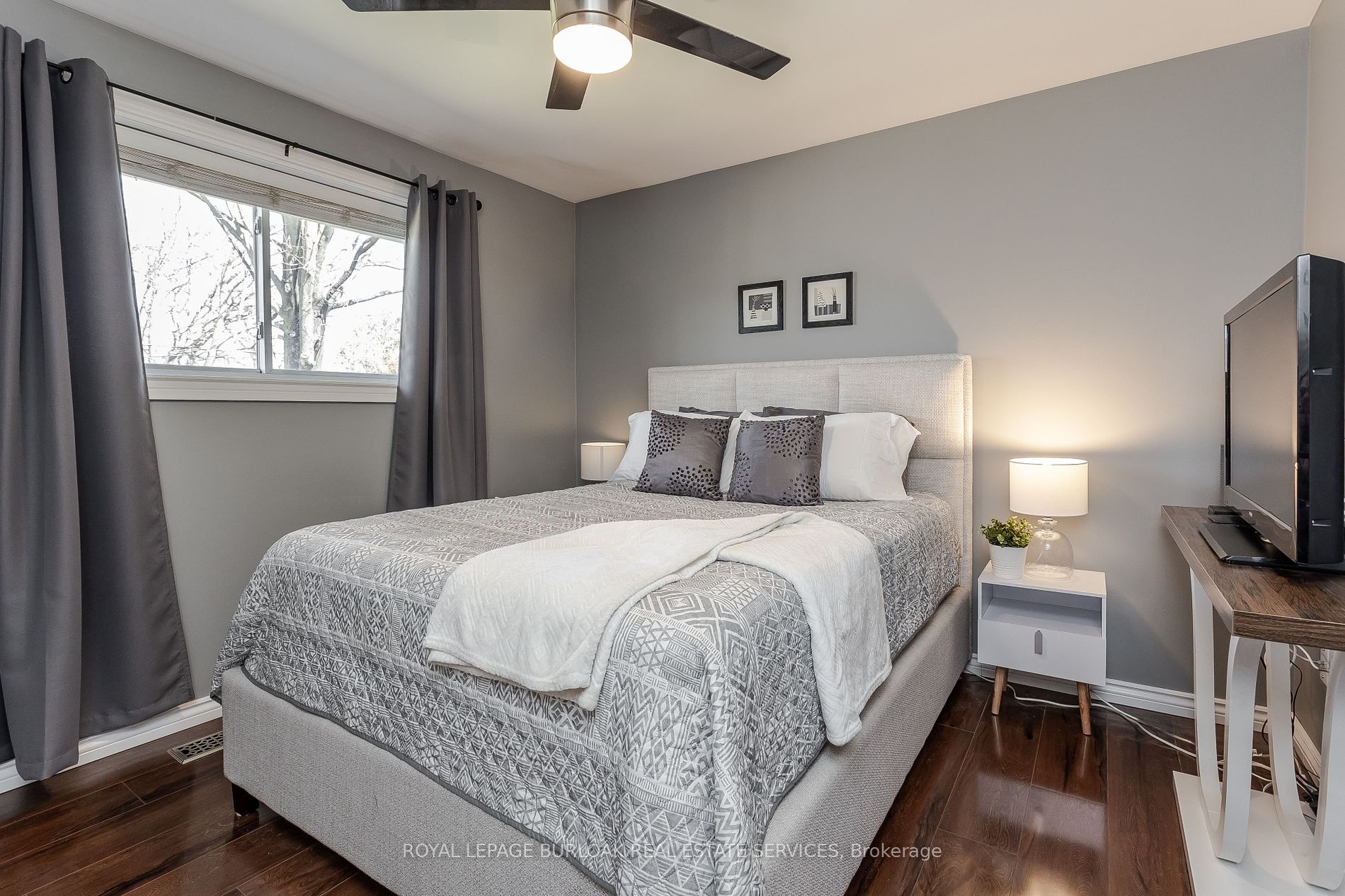 211 Hammersmith Crt