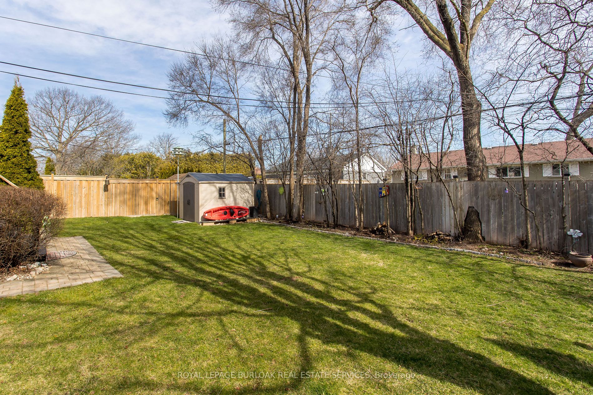 211 Hammersmith Crt