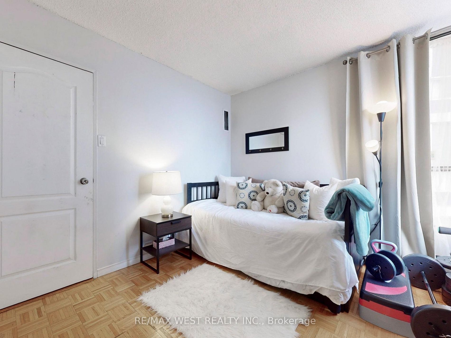 10 Martha Eaton Way, #1111