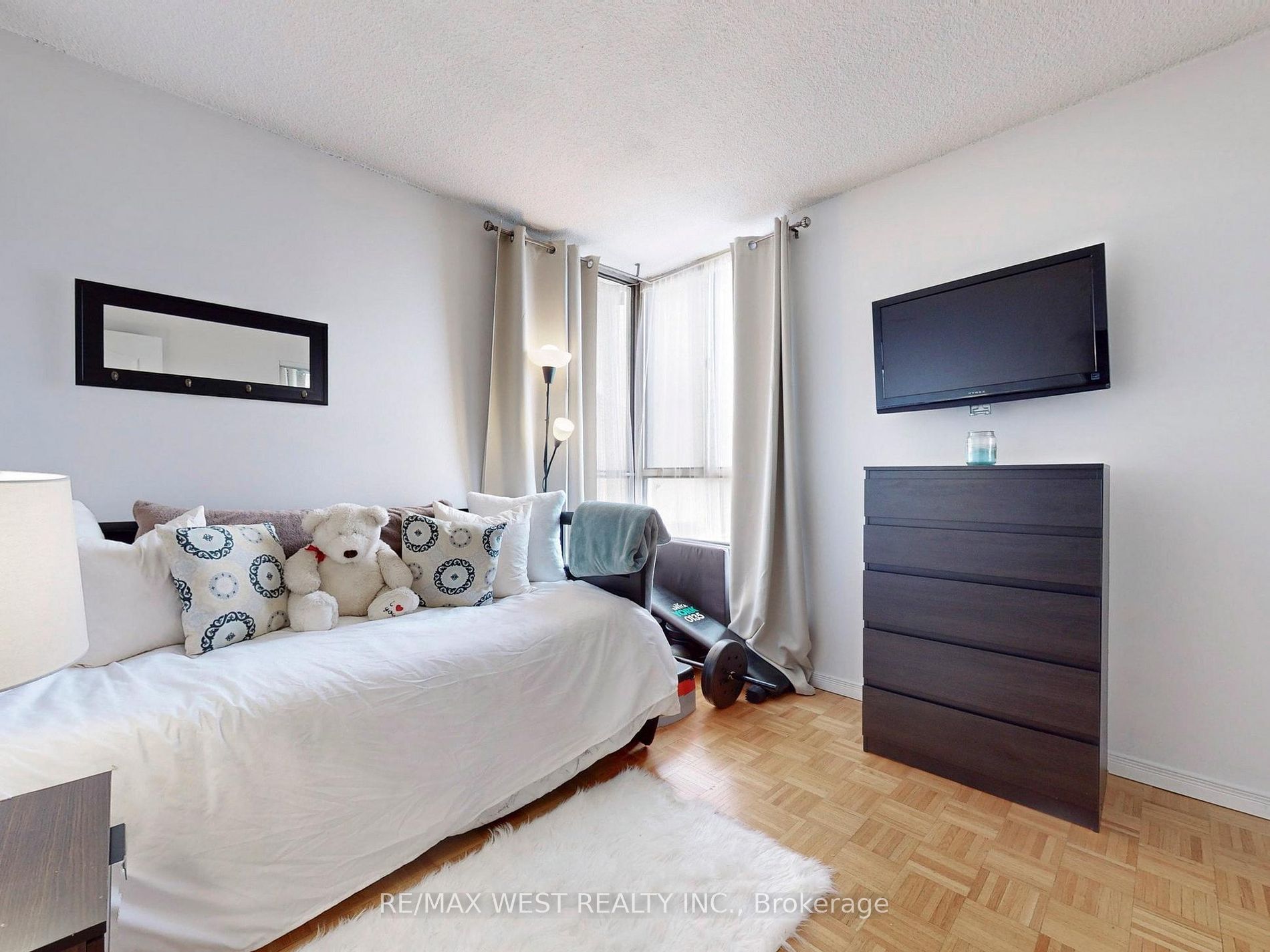 10 Martha Eaton Way, #1111