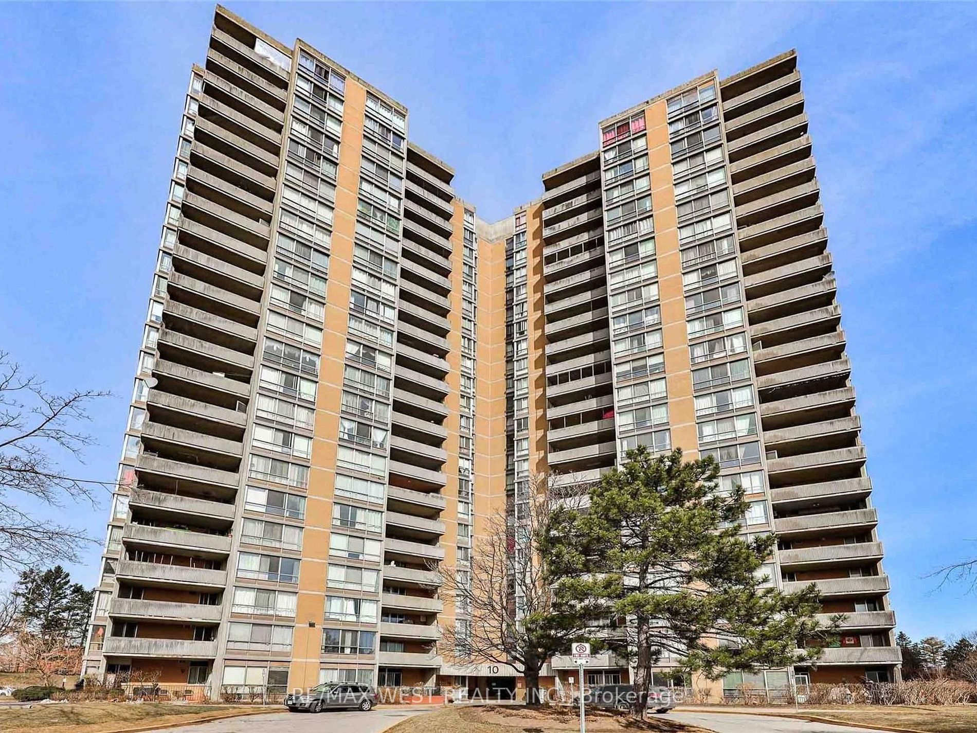 10 Martha Eaton Way, #1111