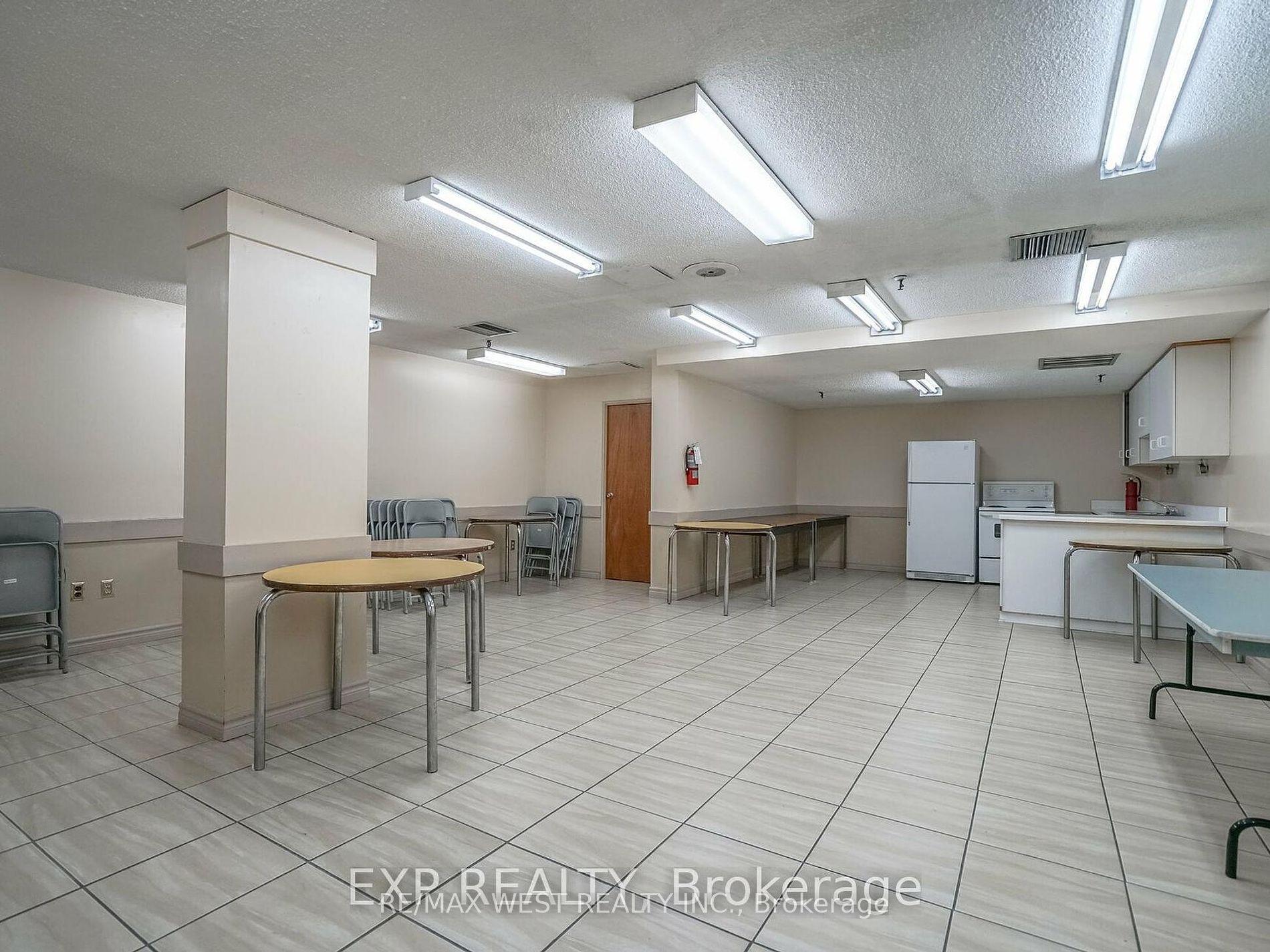 10 Martha Eaton Way, #1111