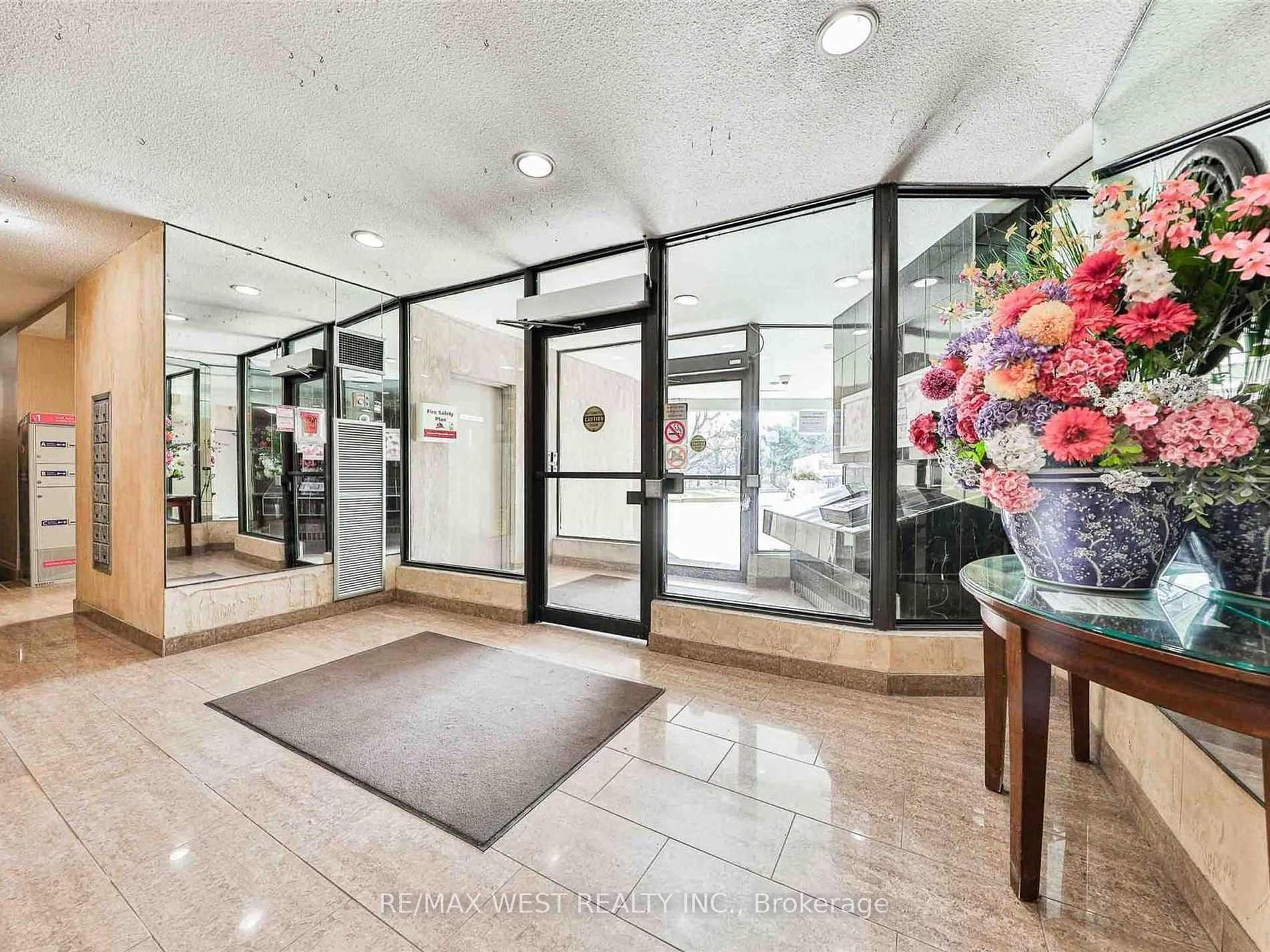 10 Martha Eaton Way, #1111