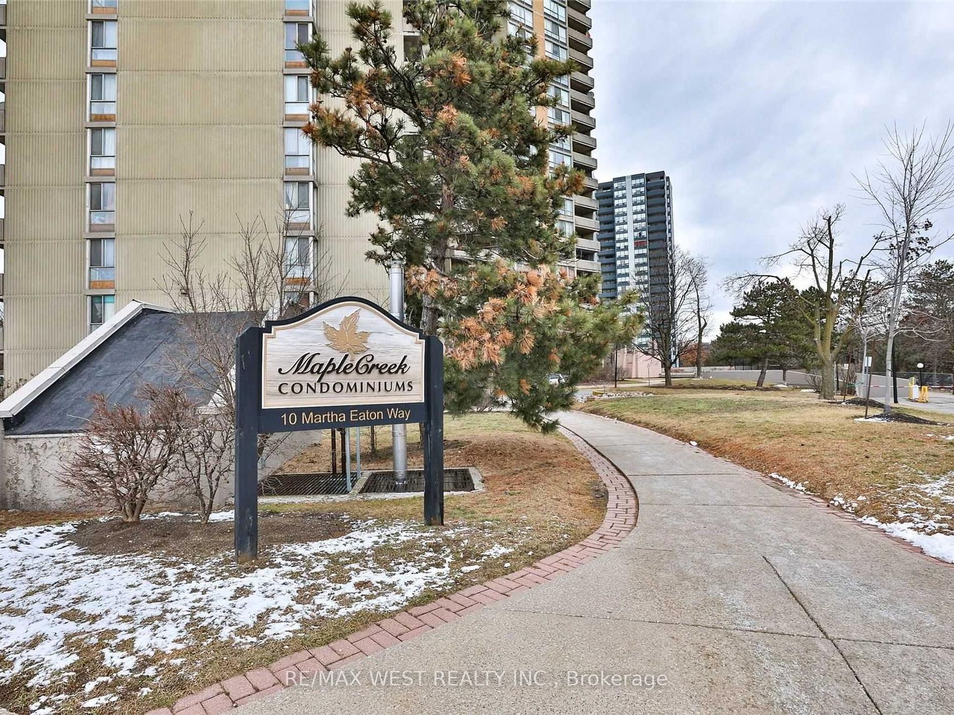 10 Martha Eaton Way, #1111