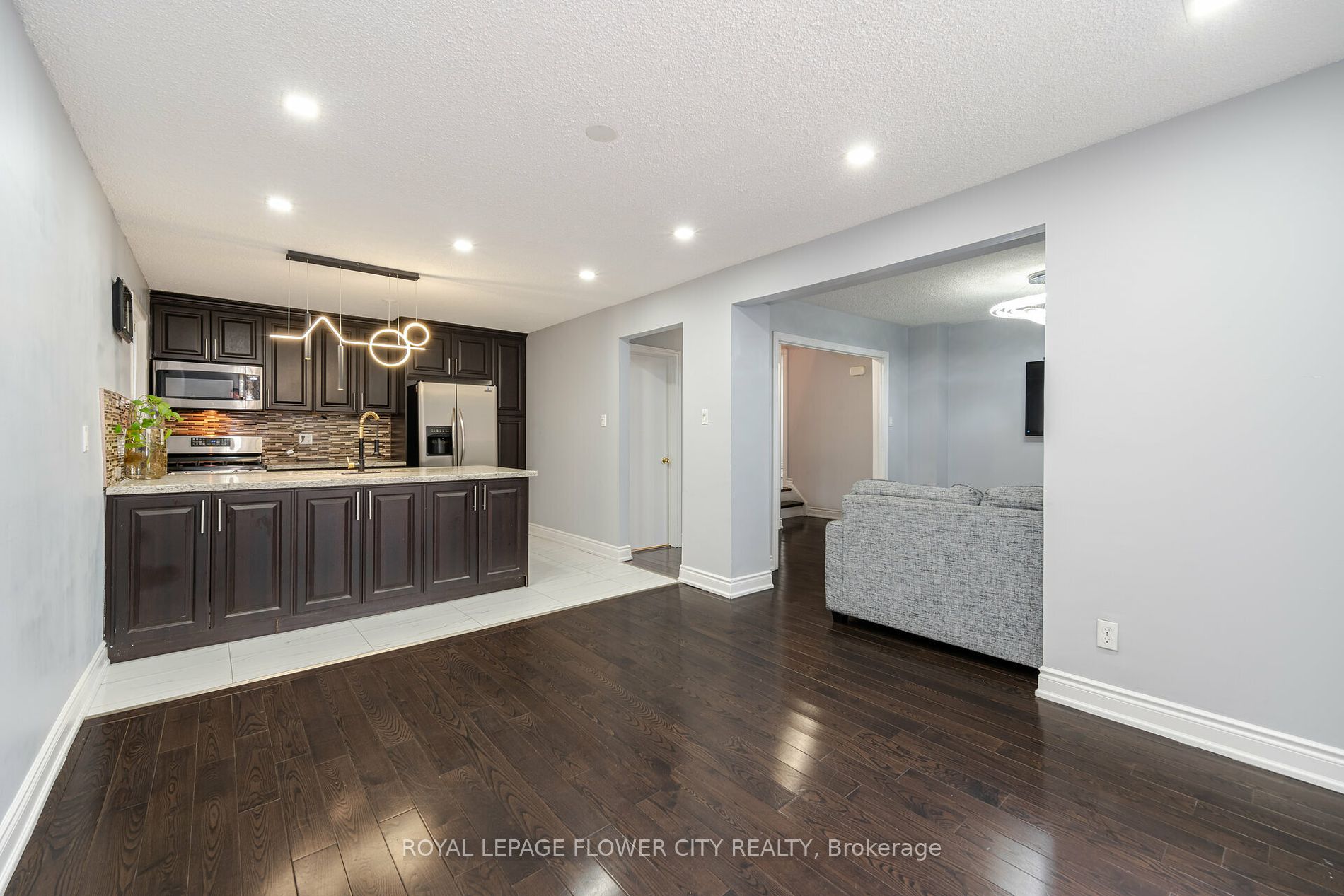 12 Charing Drive