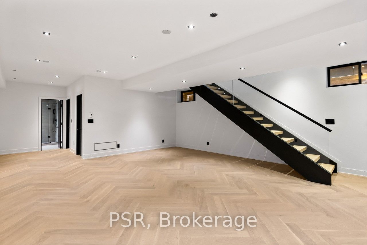 20B Broadview Avenue