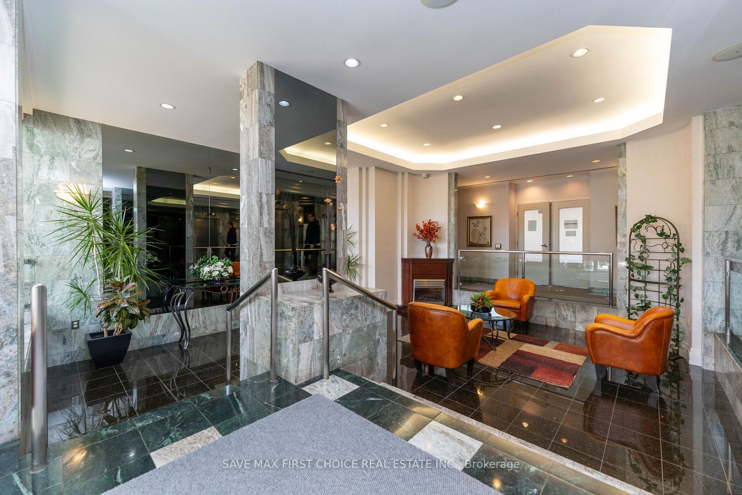 4470 Tucana Crt, #301