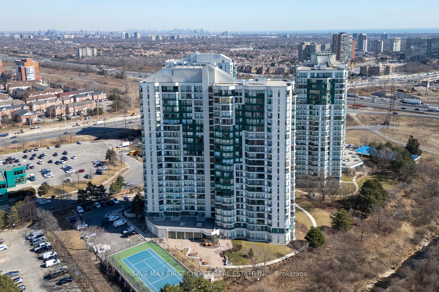 4470 Tucana Crt, #301