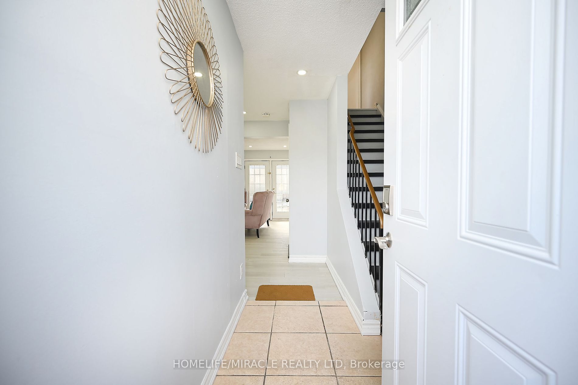 48 Grand Valley Dr