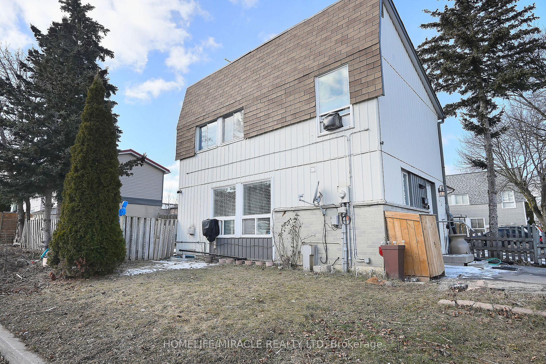 48 Grand Valley Dr