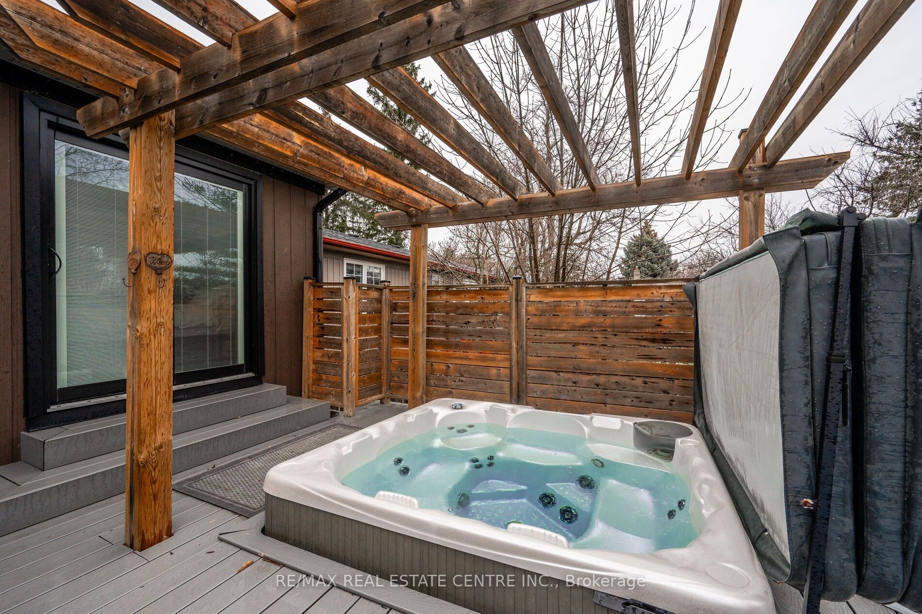 2551 Oak Row Cres