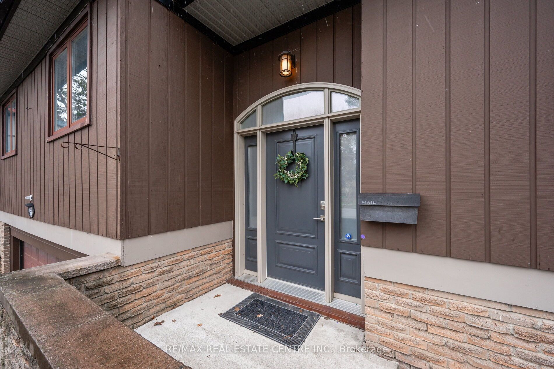 2551 Oak Row Cres
