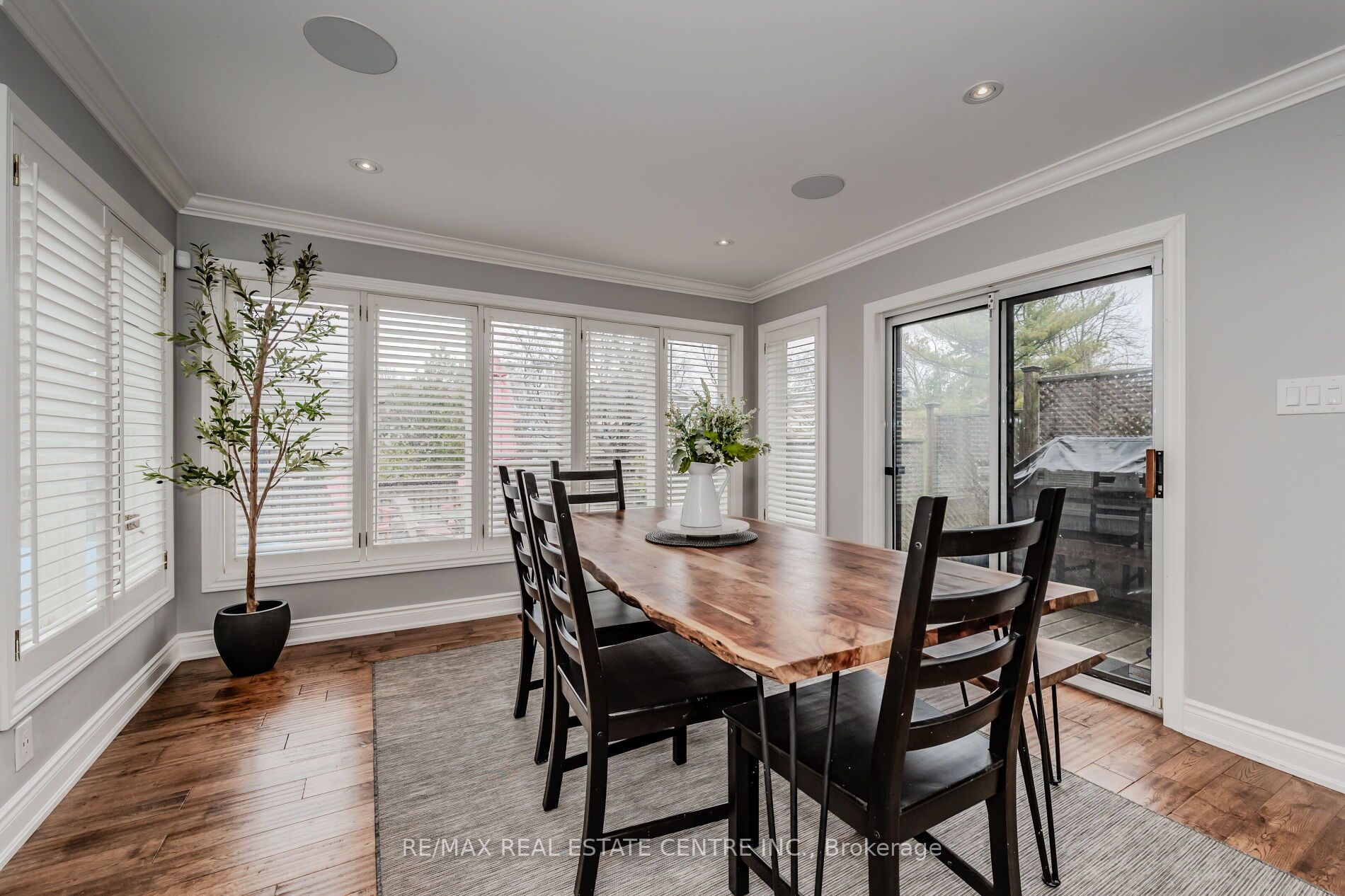2551 Oak Row Cres