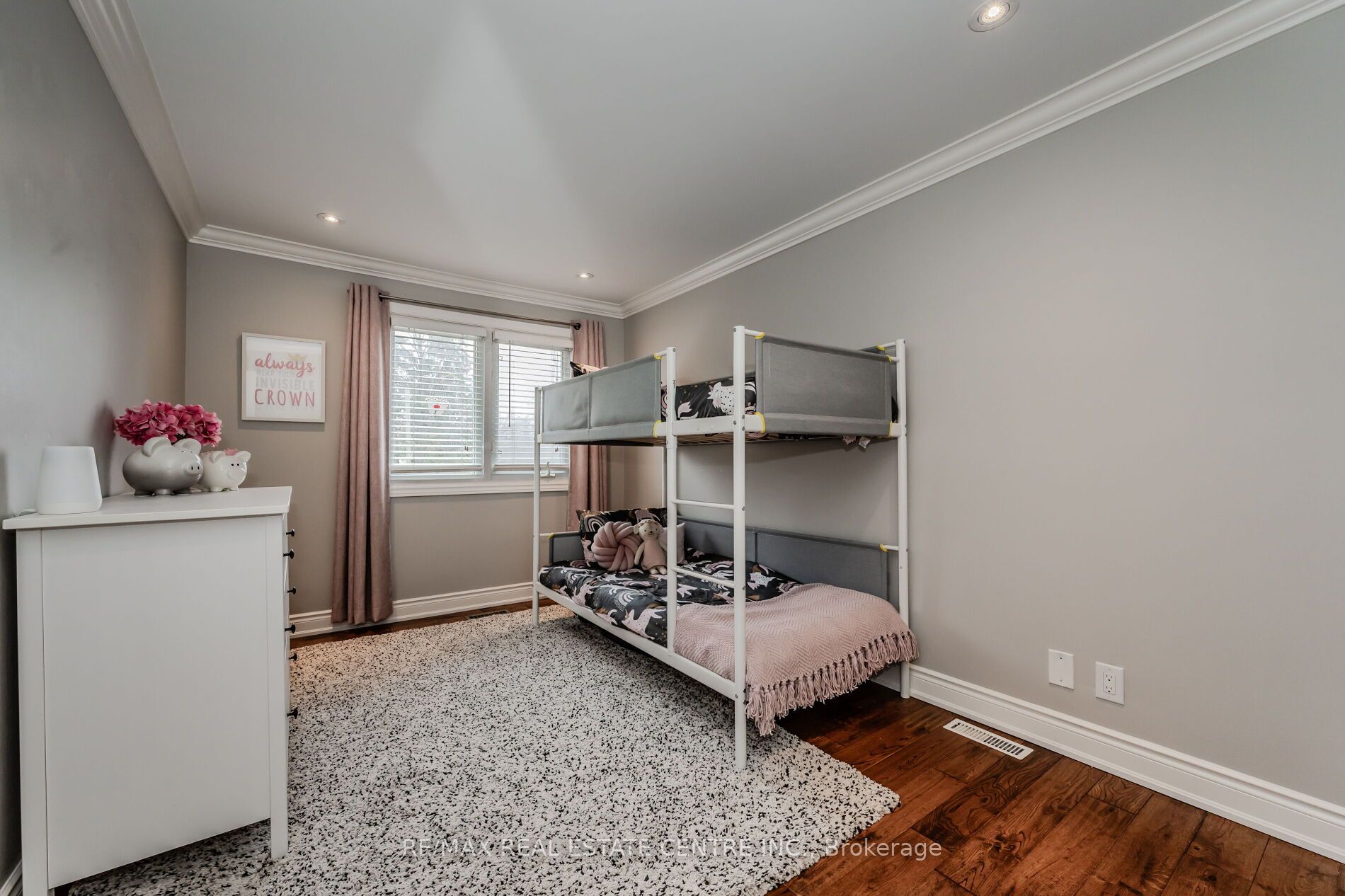 2551 Oak Row Cres