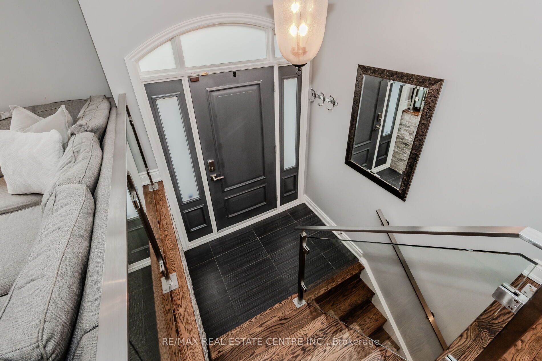 2551 Oak Row Cres