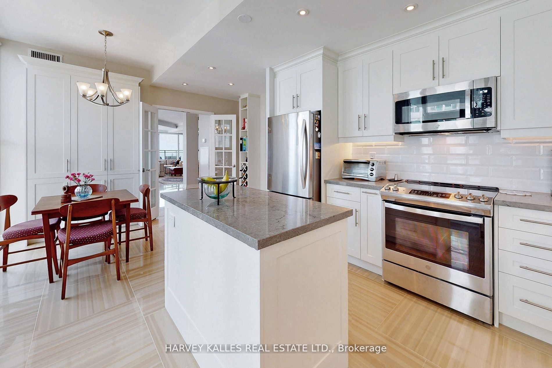 2067 Lake Shore Blvd W, #1202