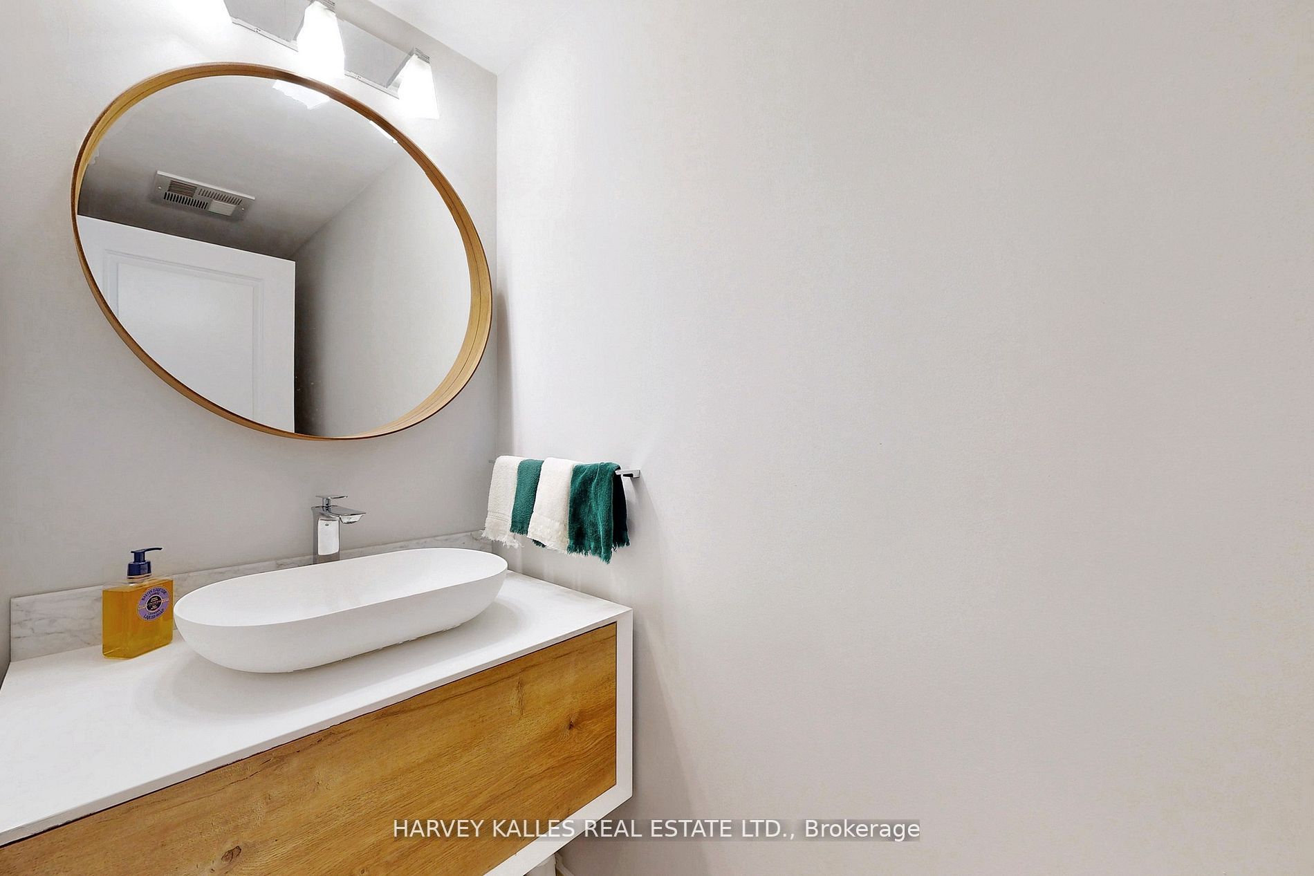 2067 Lake Shore Blvd W, #1202