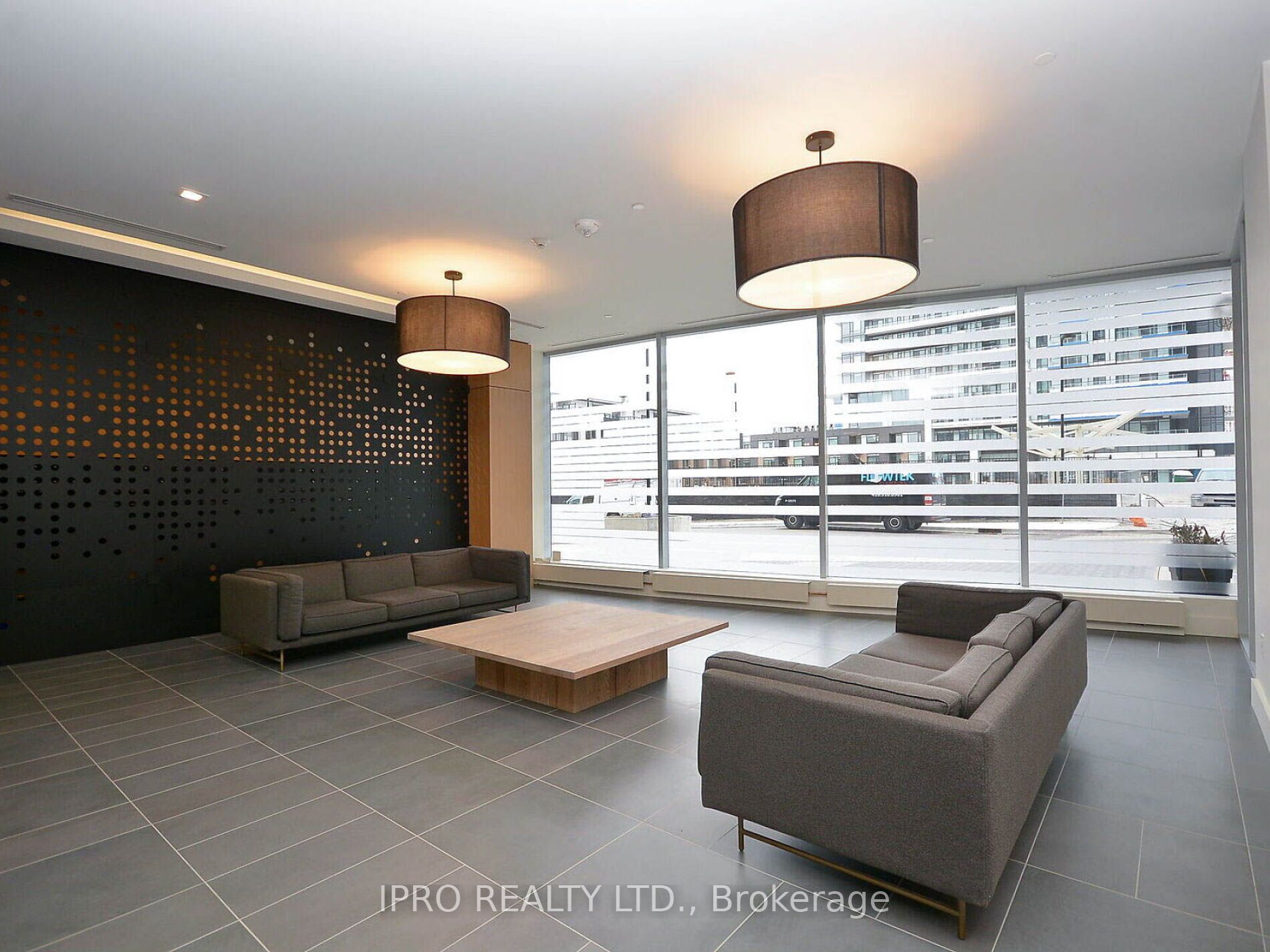 2520 Eglinton Ave W, #902