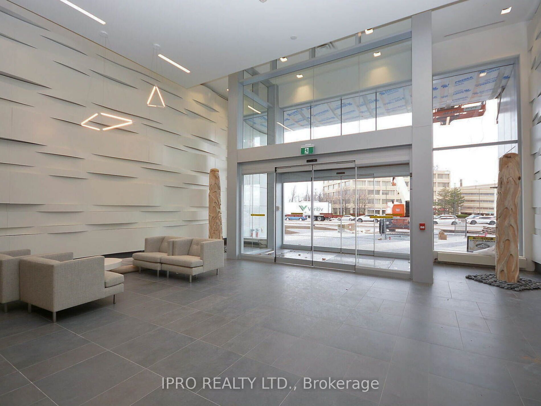 2520 Eglinton Ave W, #902