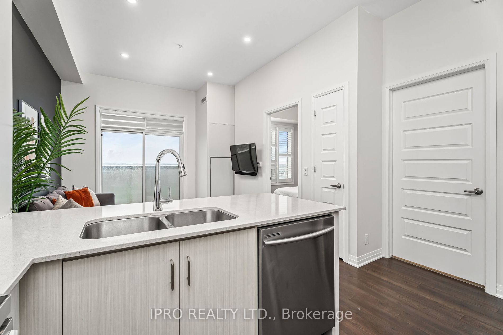 1105 Leger Way #627