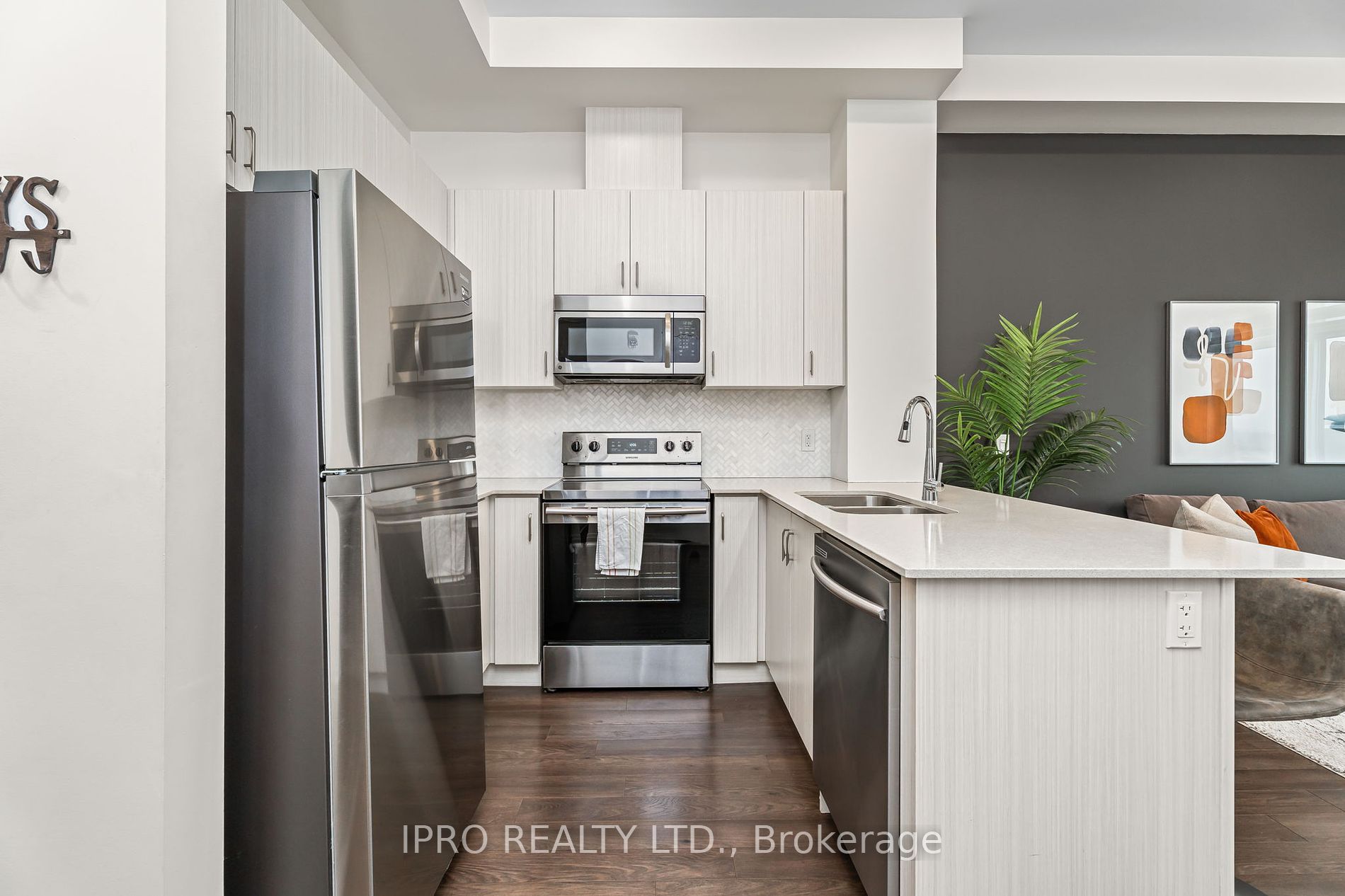 1105 Leger Way #627