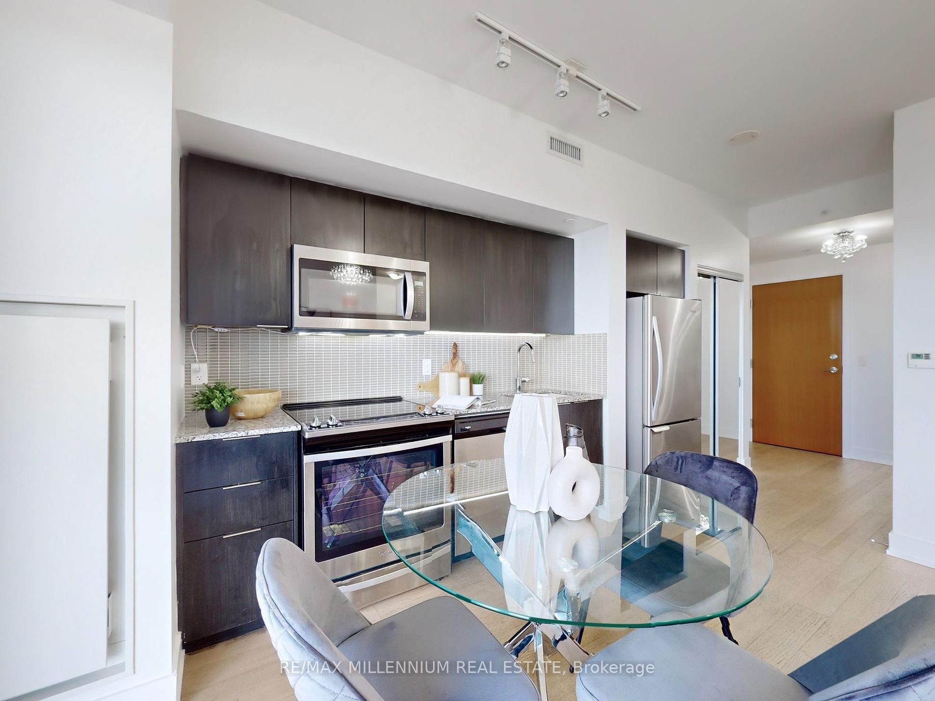 30 Shore Breeze Dr, #1513