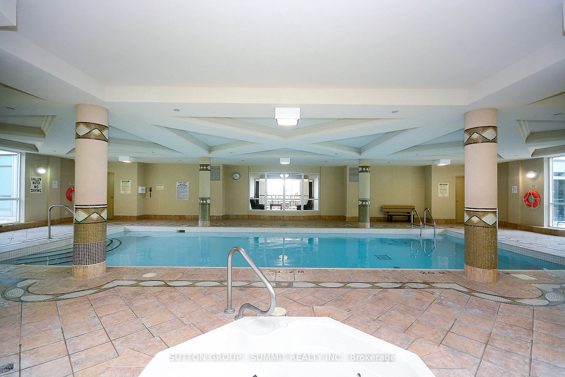 2545 Erin Centre Blvd, #413