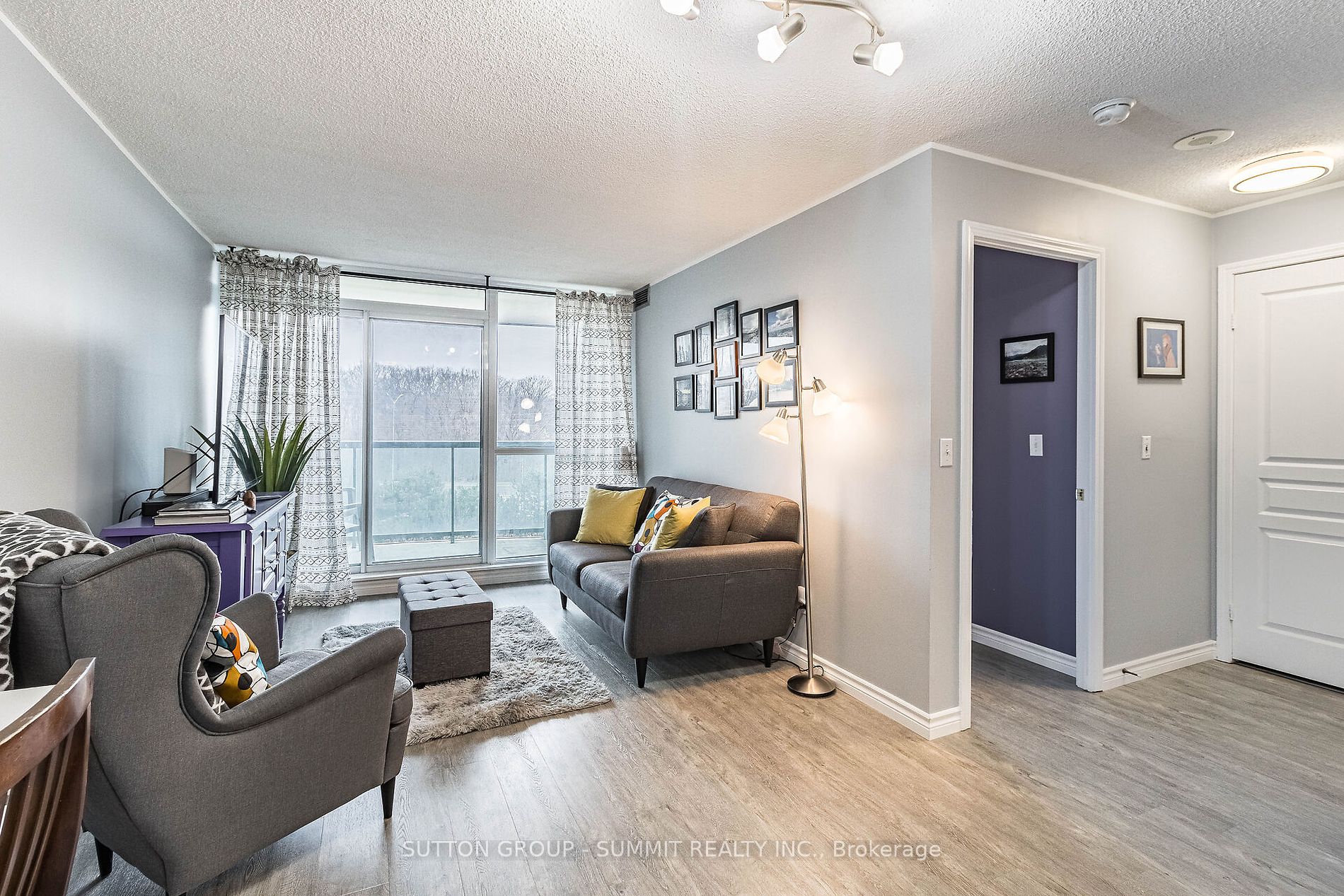 2545 Erin Centre Blvd, #413