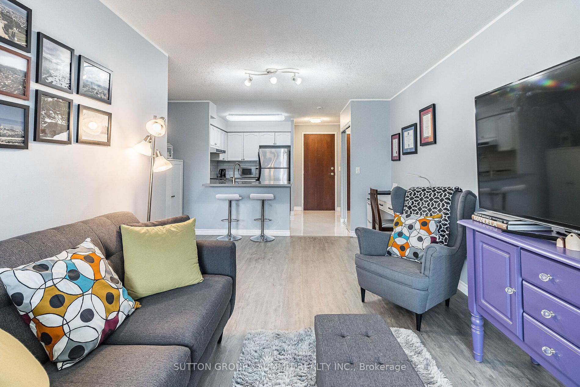 2545 Erin Centre Blvd, #413