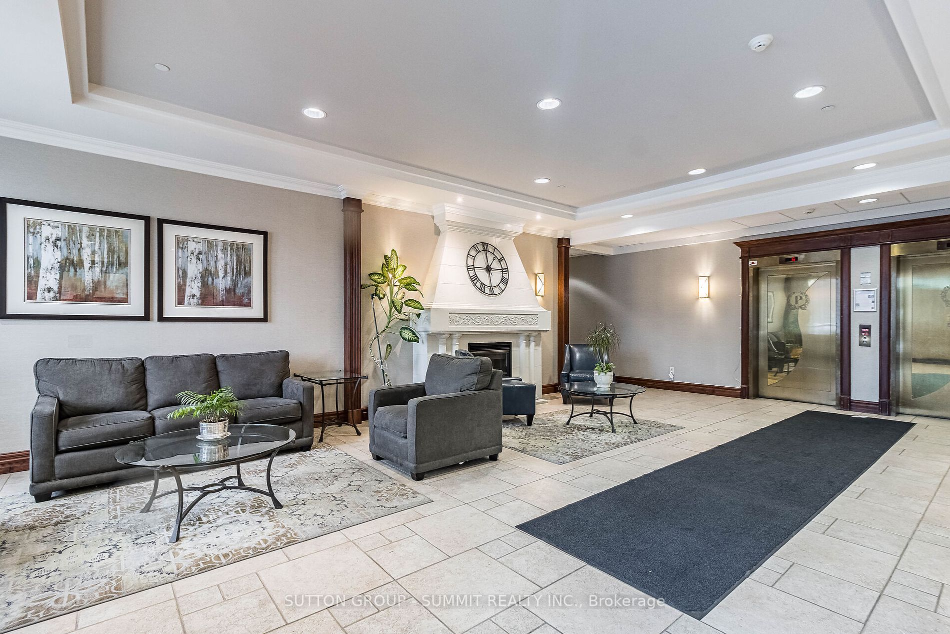 2545 Erin Centre Blvd, #413