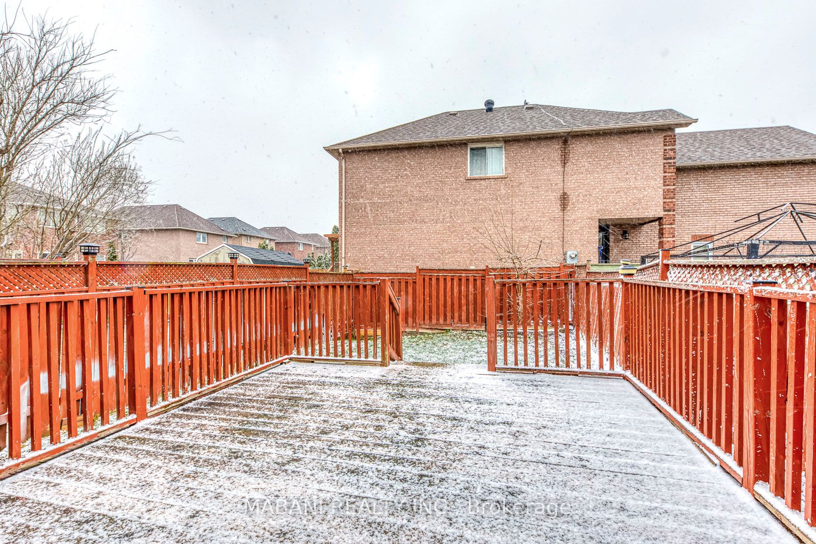 7227 Sandhurst Dr