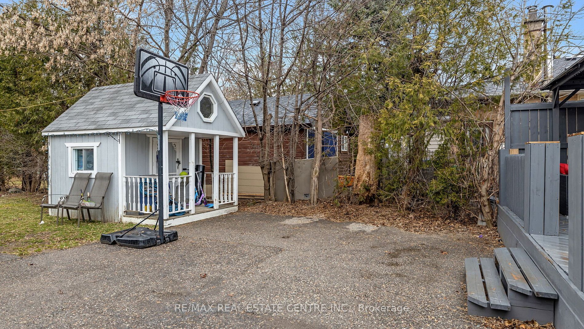 26 Clarence St