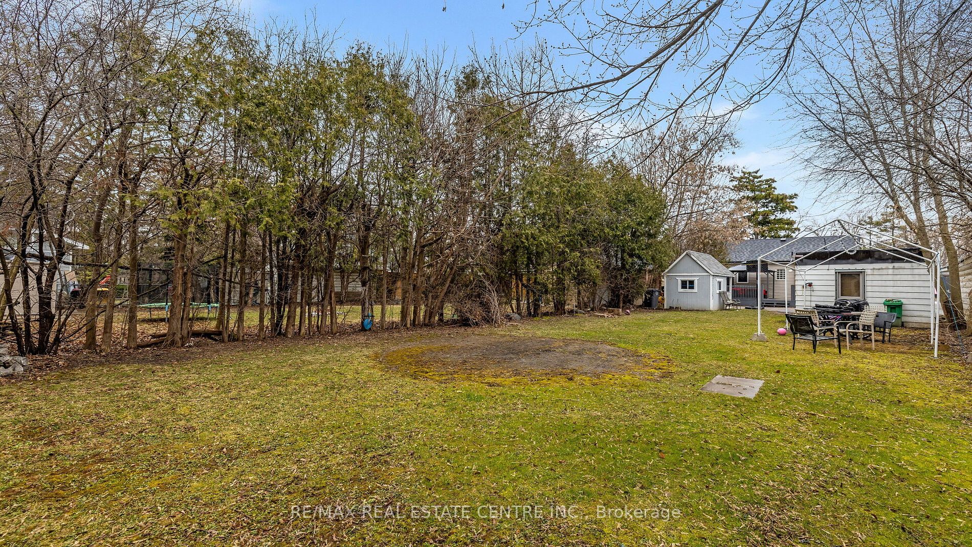 26 Clarence St